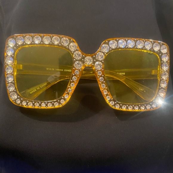 Accessories - Yellow rhinestone sunglasses